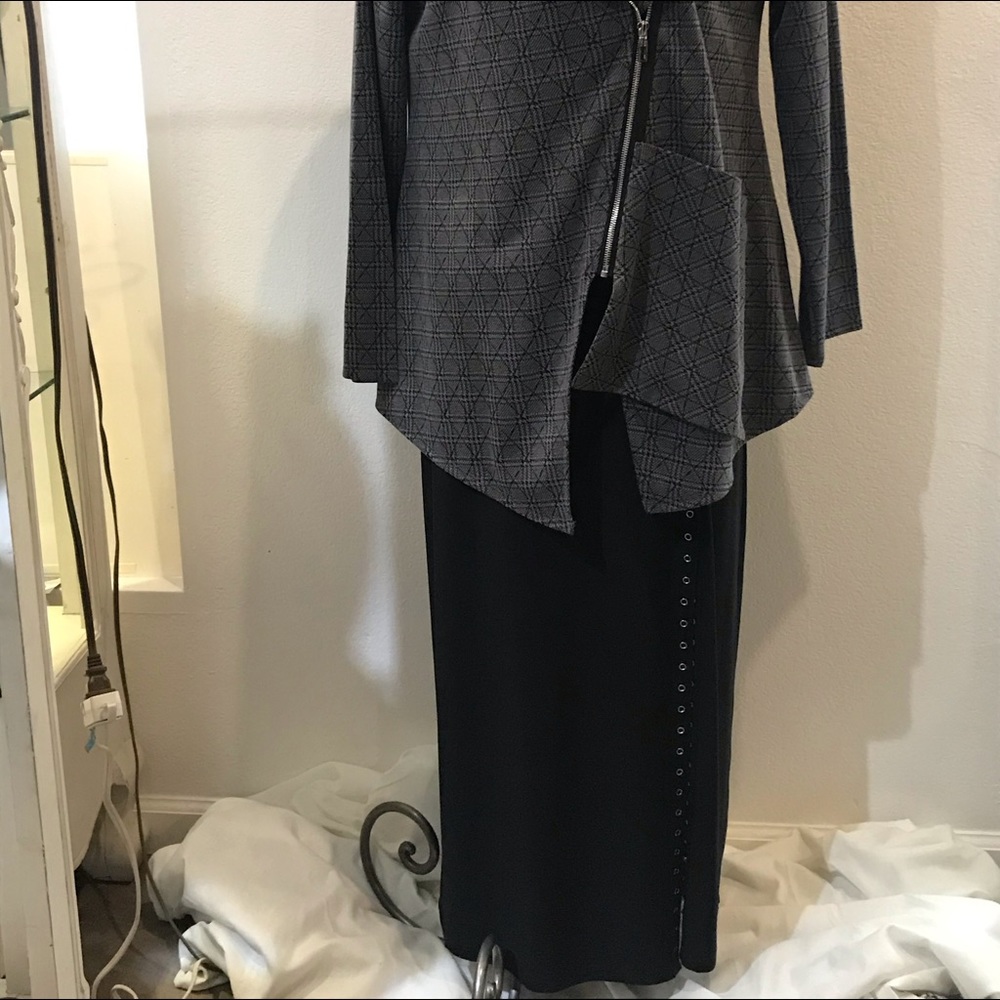 Snap long skirt